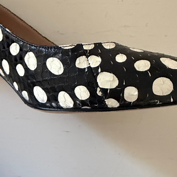 Stuart Weitzman leather pumps - Picture 6 of 10